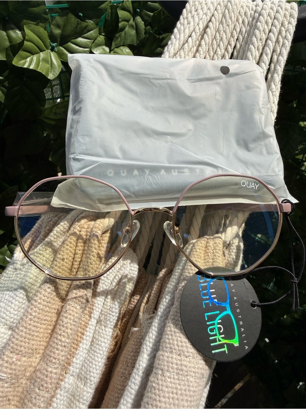Quay Rose and Gold Round Blue Light Glasses- Eclectic NWT
